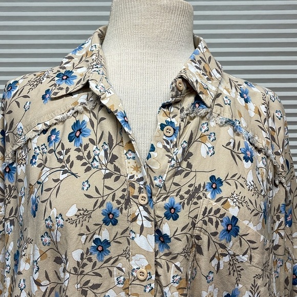 Fate Tan Blue Flower Print Oversized Boho Long Sleeve Button Down Shirt - Picture 3 of 12